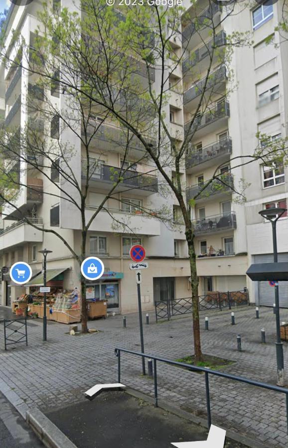 Chambre Proche De La Defense Apartamento Courbevoie Exterior foto